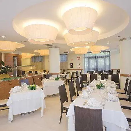 Vittoria 4* Сан-Джованни-Ротондо