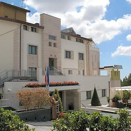 Vittoria Hotel 4*