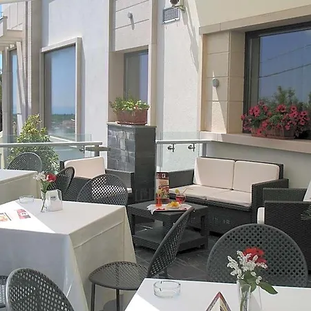 Vittoria Hotel