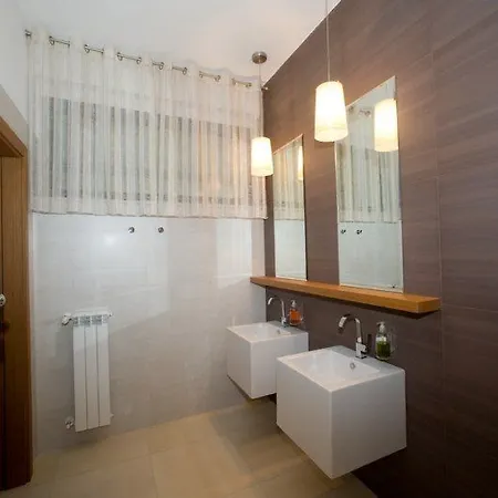 Отель Vittoria 4*