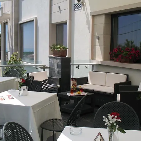 Vittoria Hotel