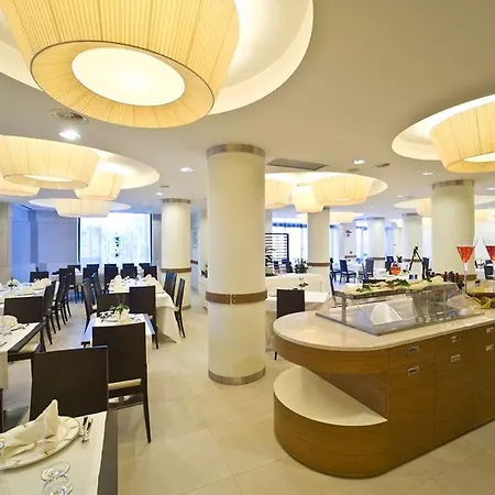 Vittoria 4* 산 조반니 로톤도