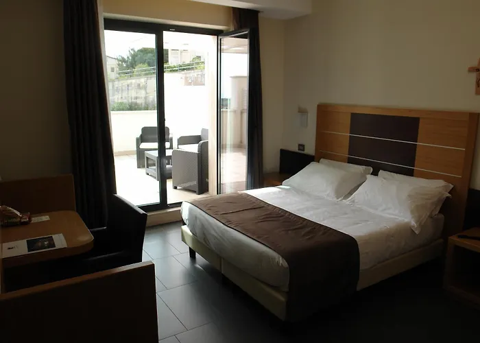 فندق Vittoria 4*