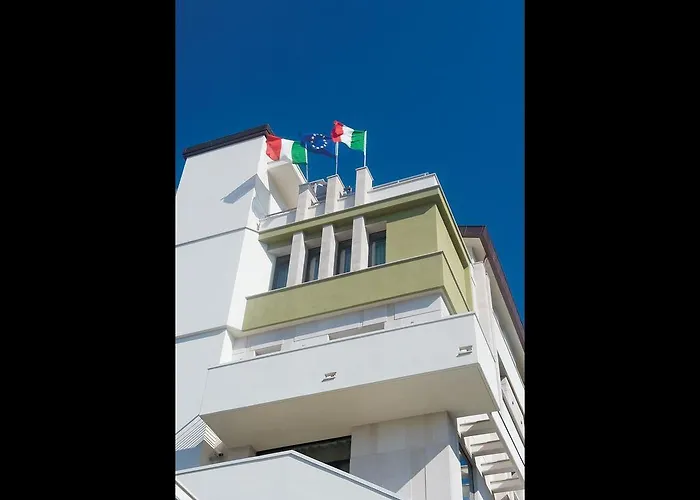 فندق Vittoria 4*